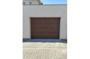 Секционные гаражные ворота Hormann 2500 x 2125 мм